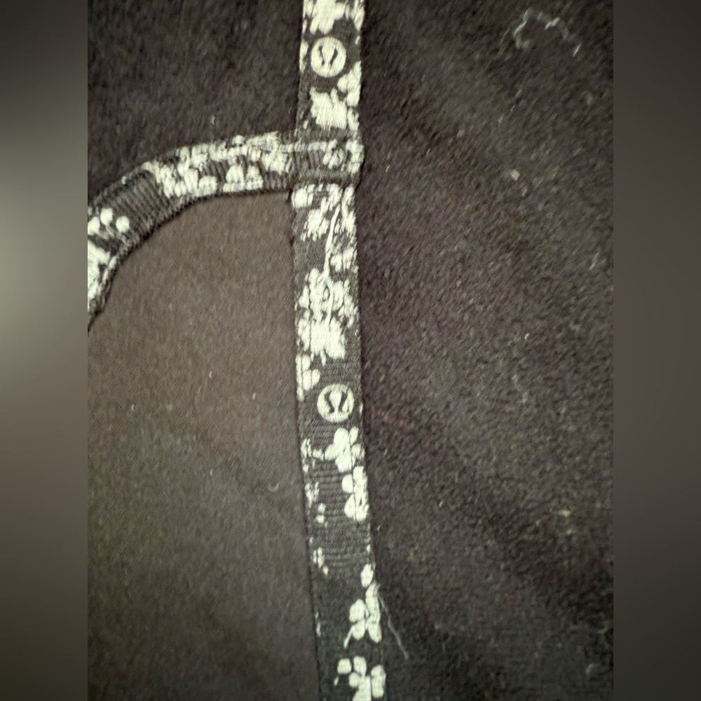 Lululemon rain coat/trench - 19” ptp - Picture 7 of 9